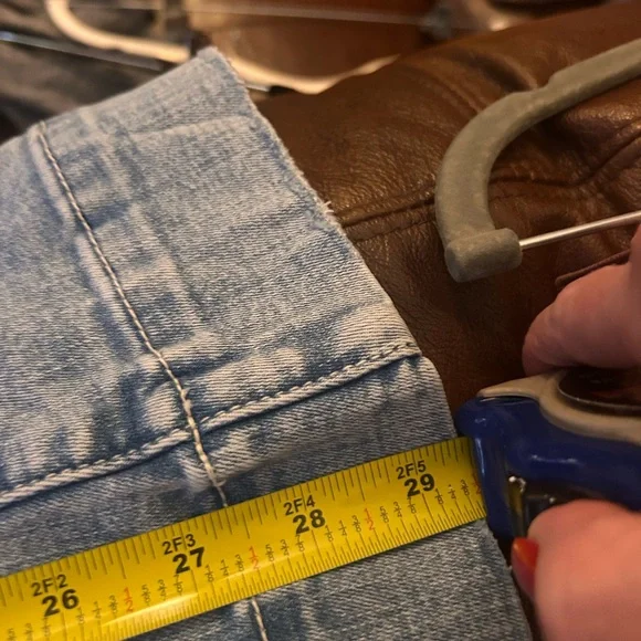 American Eagle Outfitters Women's high rise Festival Flare Jeans sz 2 short NWT - Picture 15 of 15